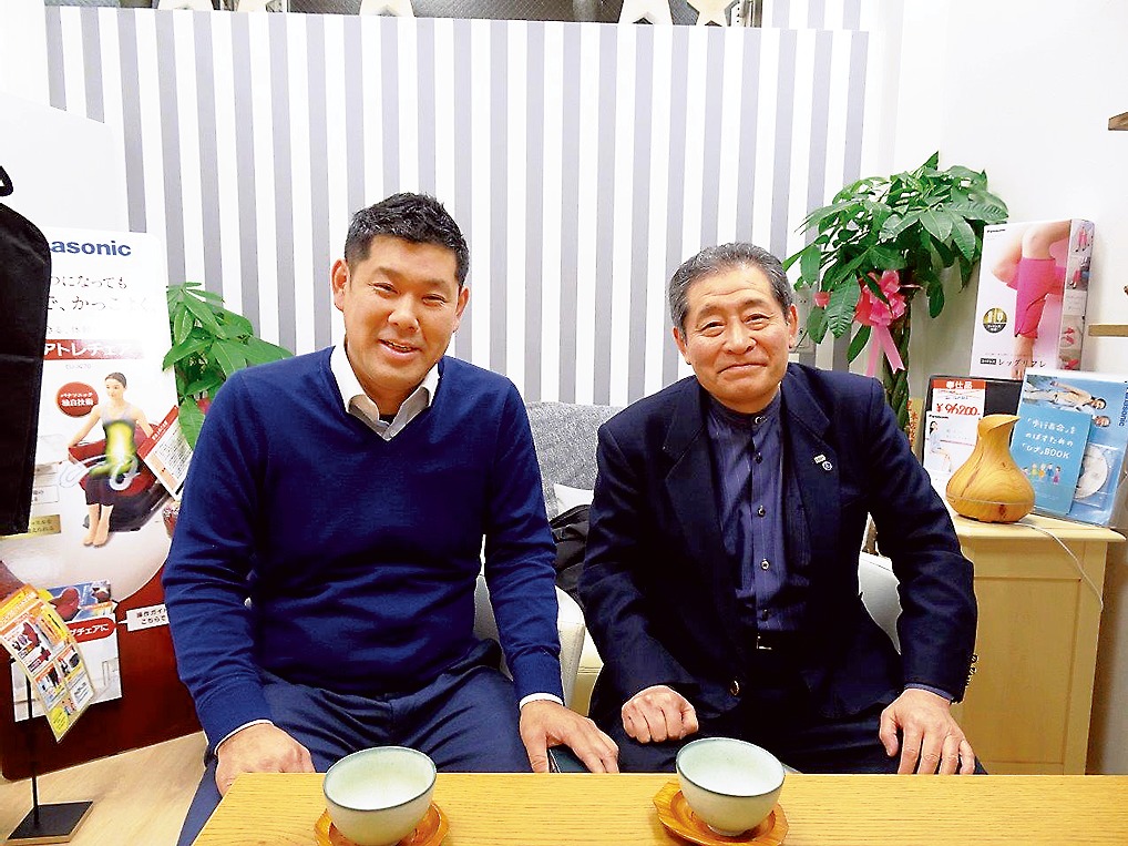 福田勝則社長（右）と福田順亮専務（左）