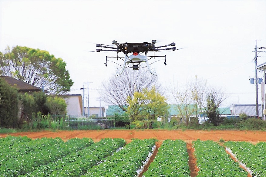 浜松市の複数の畑で「ドローン（自動機）実証散布」をスタートした