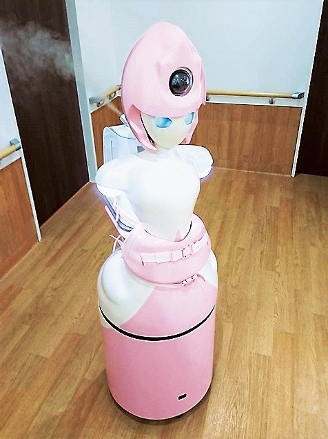 除菌消臭液噴霧機能を搭載した介護ロボット「SOWAN」