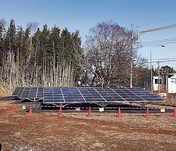 発電設備や蓄電池から地下ケーブルがつながっている