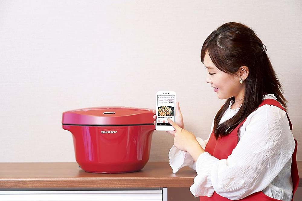 シャープ 巣ごもり需要で販売伸長「ヘルシオ ホットクック」好評  