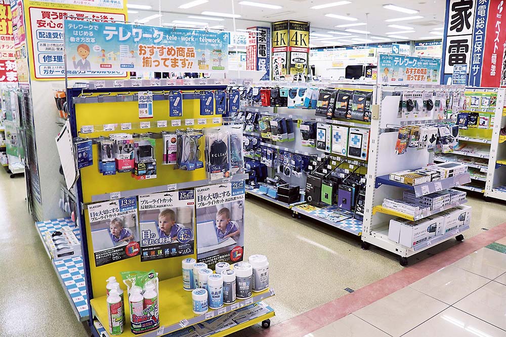 周辺機器の提案も増強（ベスト電器武雄店）