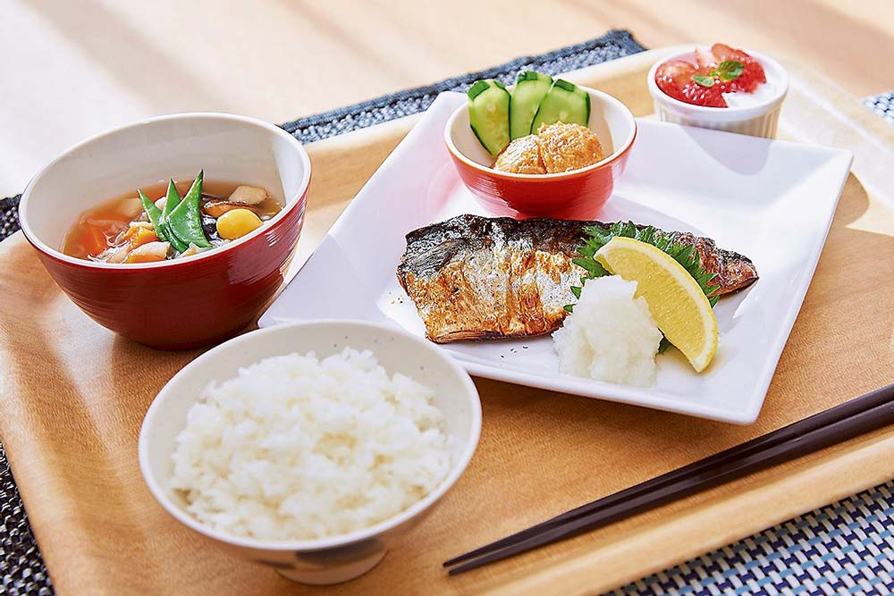 初日の献立には福島県の食材や郷土料理を盛り込んだ