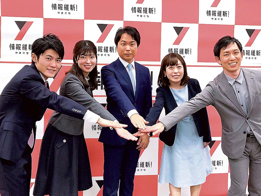 （向かって左から）島田アナ、大西キャスター、平﨑アナ、横山キャスター、山崎気象予報士