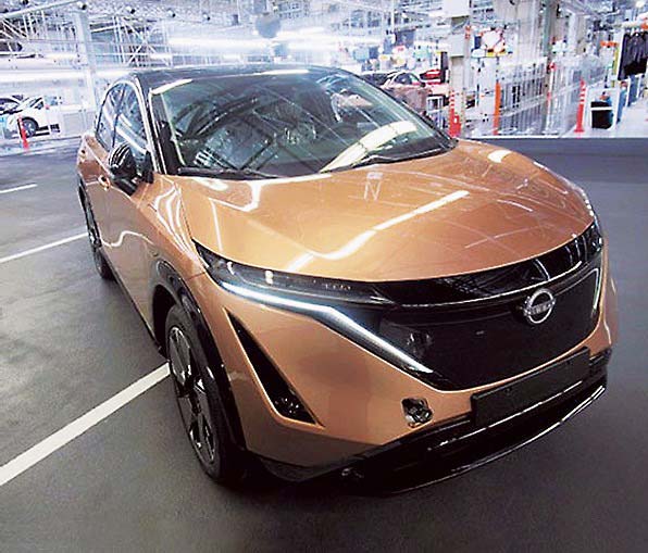 日産の新型EV「アリア」＝栃木工場