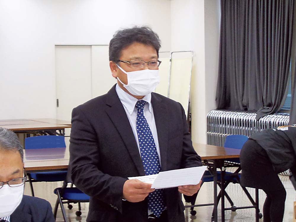 家電流通協を代表してあいさつする井上渉外担当部長