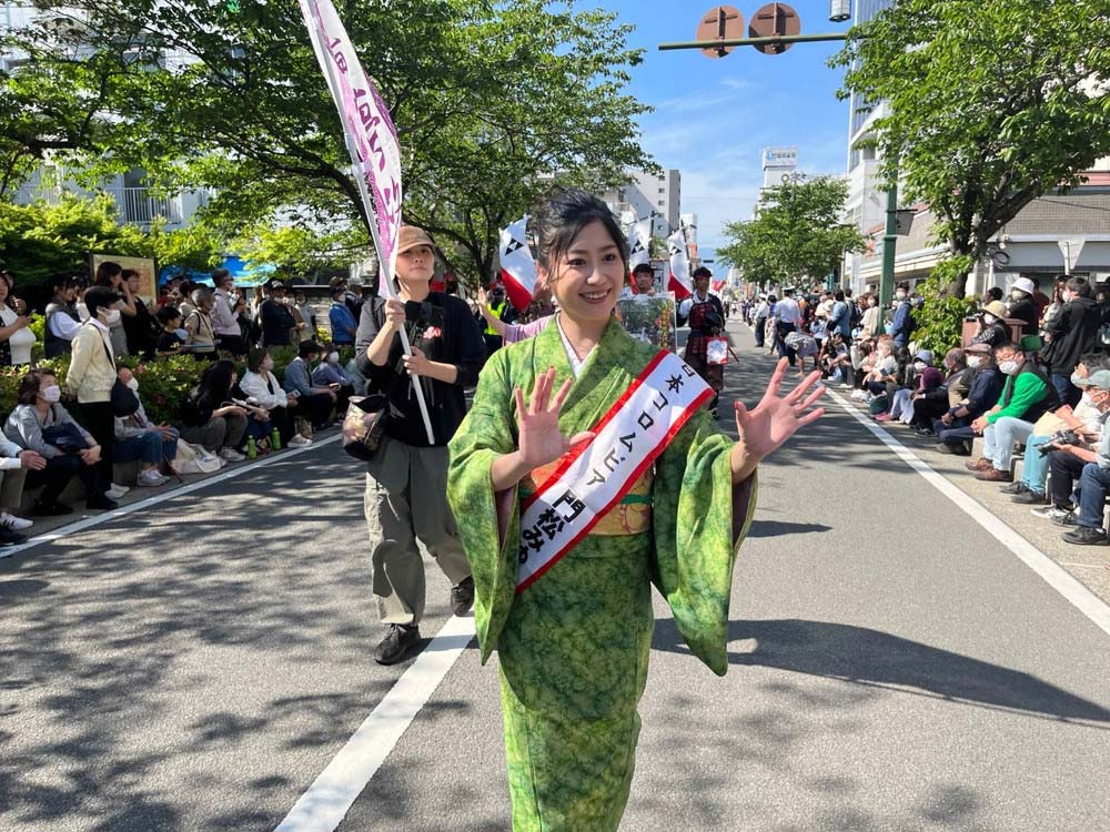 小田原市出身の門松みゆき