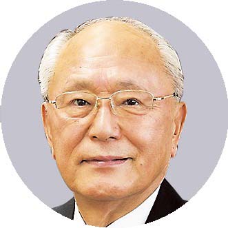 秋山喜久 理事長