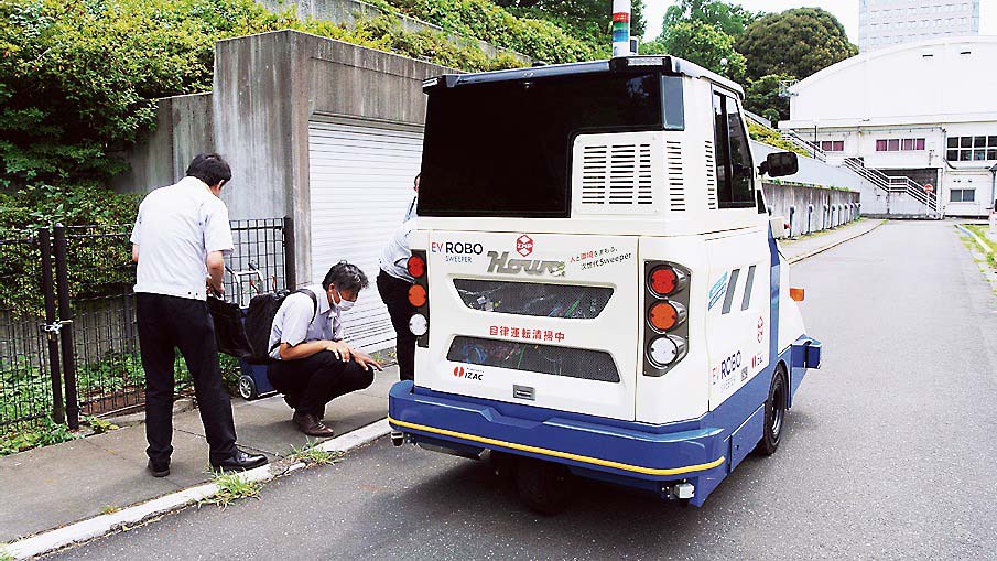 来場者が熱心に質問する場面も見られた