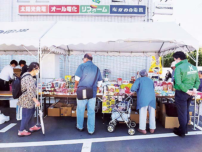 店の外では北海道フェアを行った