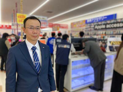 井上 店長