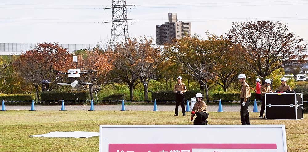 ドローン基地局の飛行訓練