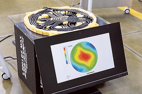 直径35センチメートルの結合コイルを利用