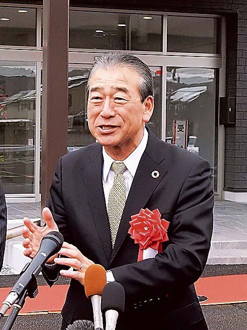 説明する石井社長