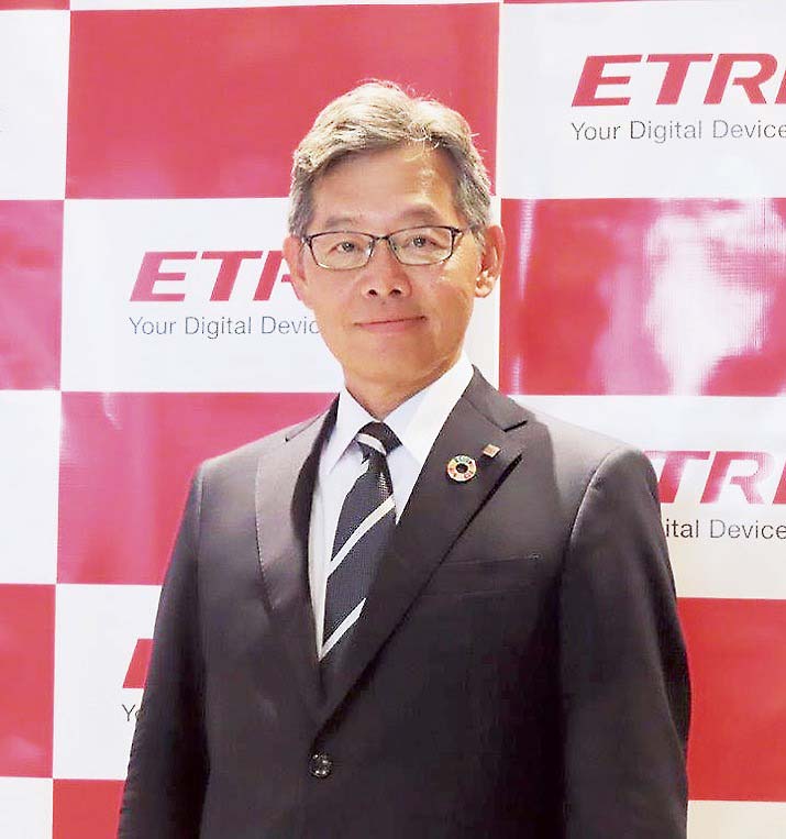 経営・事業方針を語る中田社長