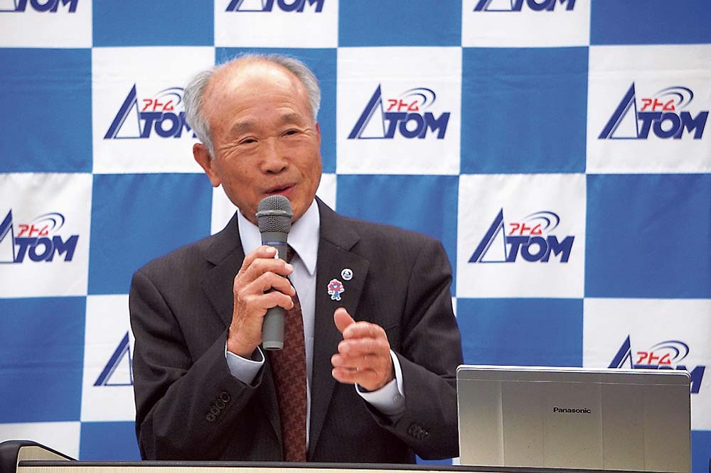 事業継続対策を話す吉田理事長