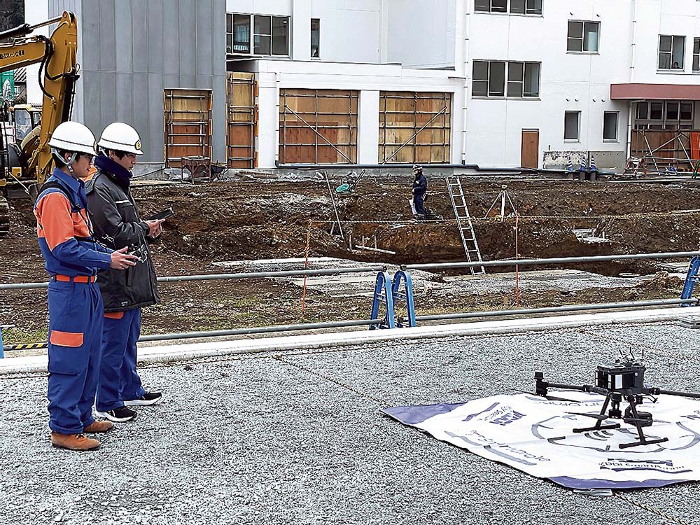 市職員によるドローン飛行