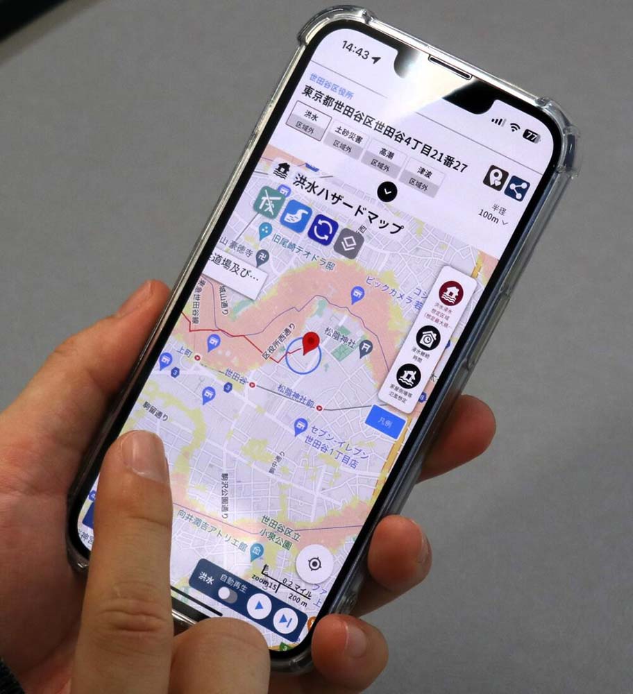 耳で聴くハザードマップを使って、地域の地形や避難所を事前に把握する意義は大きい。
