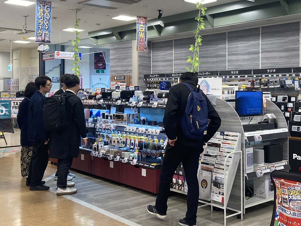 オーディオコーナーでは試聴会を実施（ベスト電器福岡本店）