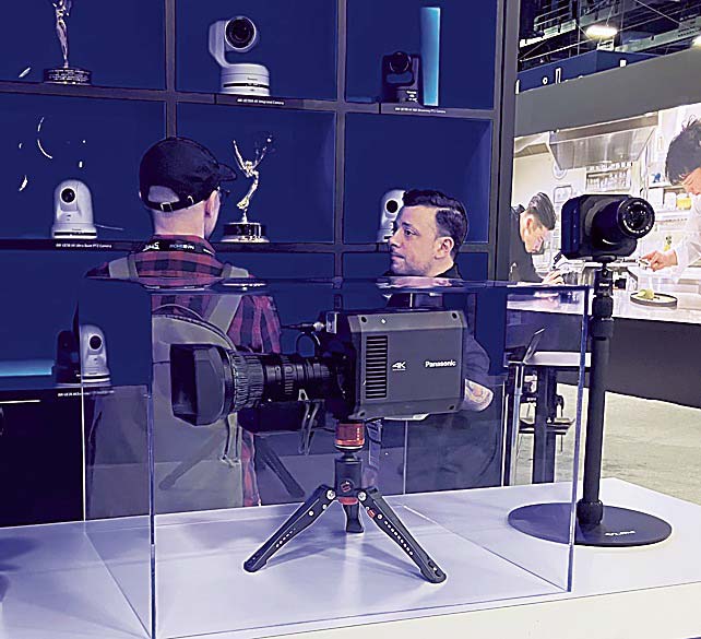 開発中の4Kマルチパーパスカメラを技術展示