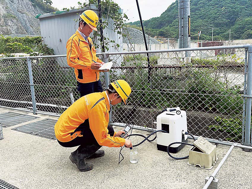 日常的な水質検査の様子