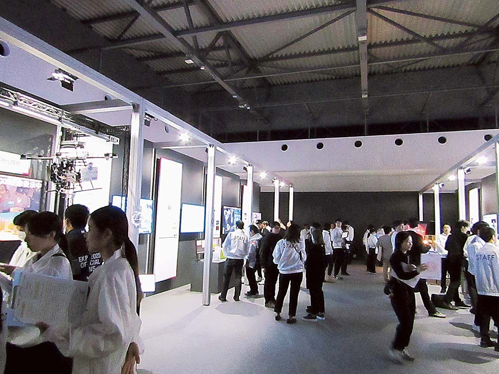技術展示コーナーには10ブースを用意
