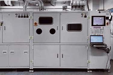 β-Ga₂O₃の減圧ホットウォールMOVPE成長装置（FR2000-OX）の外観