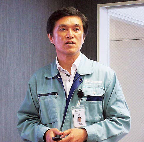事業所の変遷を語る田中所長