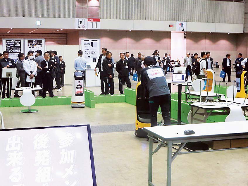 配膳ロボットのマッピング作業