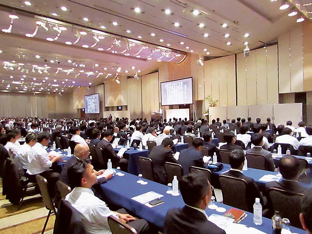 2～4月度全国明徳会事業拡大キャンペーン表彰式・事例共有会の様子