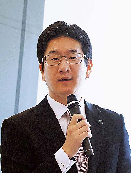 斉藤マネージャー