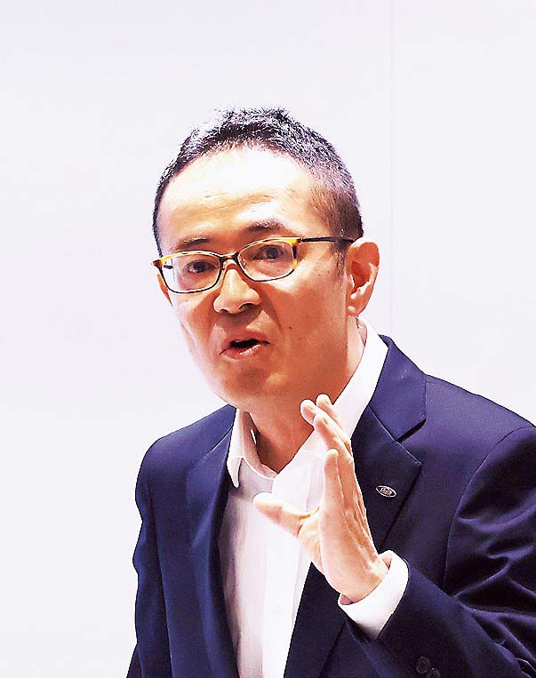 小林 執行役員