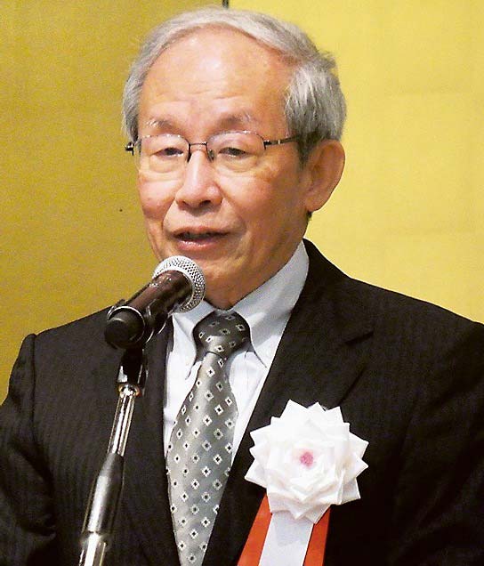 式辞を述べる原島会長