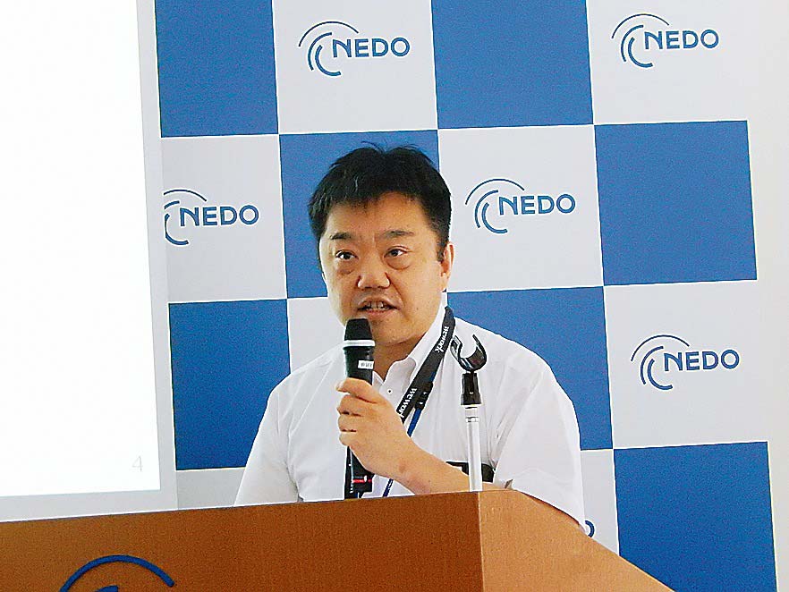 概要を説明する山田マクロ分析ユニット長