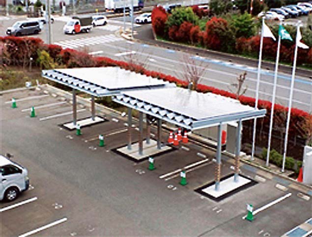 ニッケル亜鉛電池ユニットが採用されたグリッドフリーソーラーカーポート