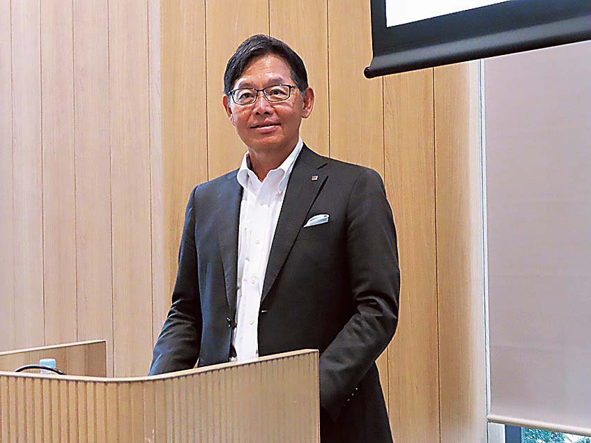 25年度の事業戦略を語る中田社長