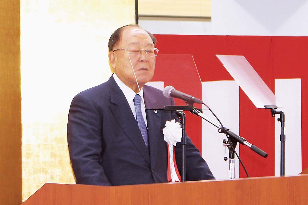 「世界中の産業を支える重要な役目を果たす」と話す御手洗会長