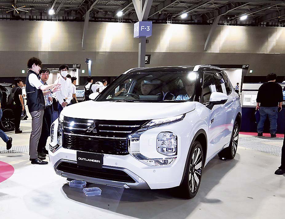 アウトランダーで音響体験も（三菱自動車）