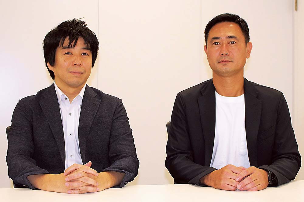 ソリューション推進チームの石田リーダー（右）と小山マネジャー