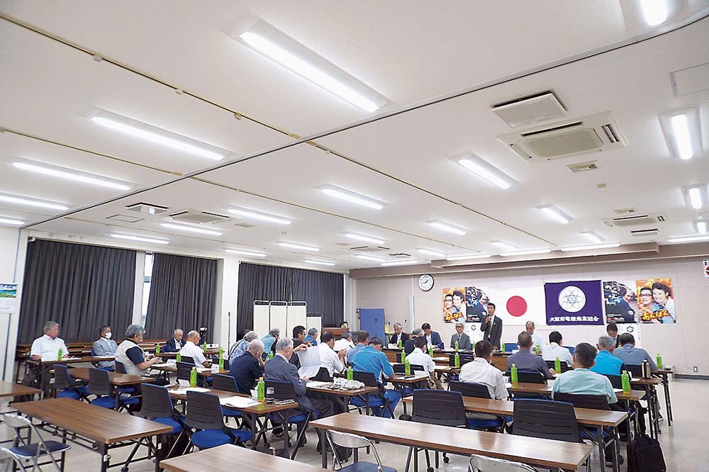 7日には新執行部体制で初の理事会を開催。支部活動について情報共有を行った
