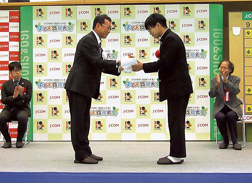 J：COM賞の贈呈式も実施した