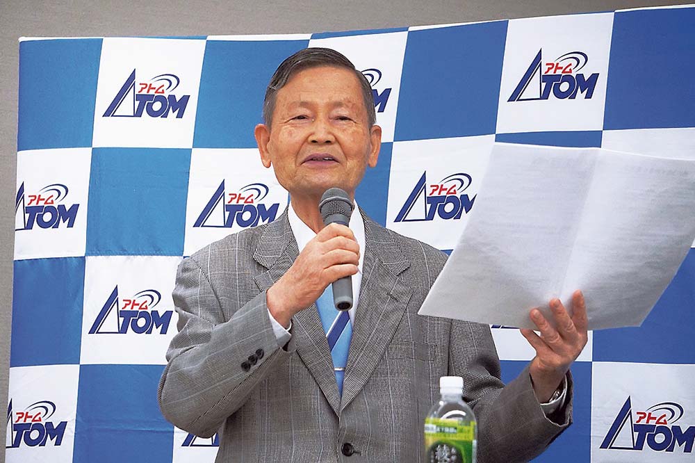 安満店の取り組みを紹介する井坂相談役
