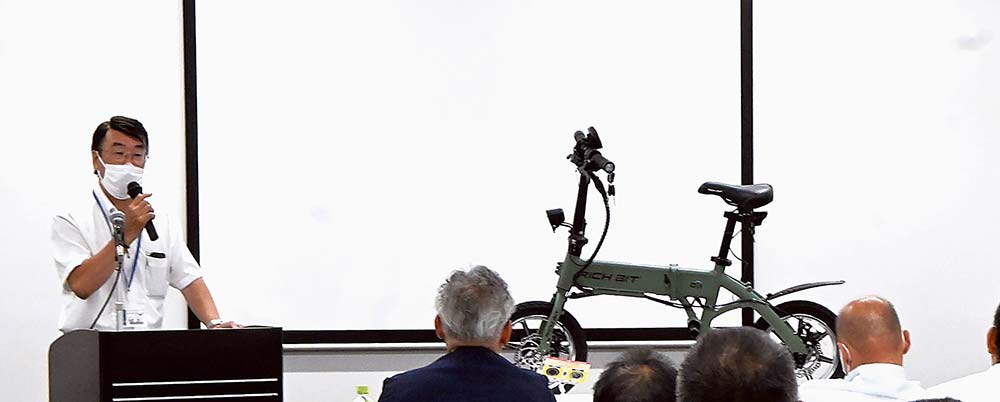 オーム電機が電動自転車を案内