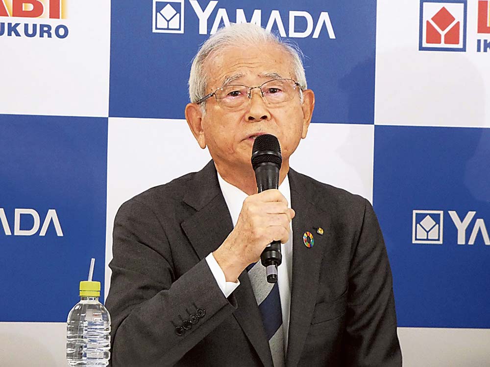 改装の狙いを話す山田会長兼CEO