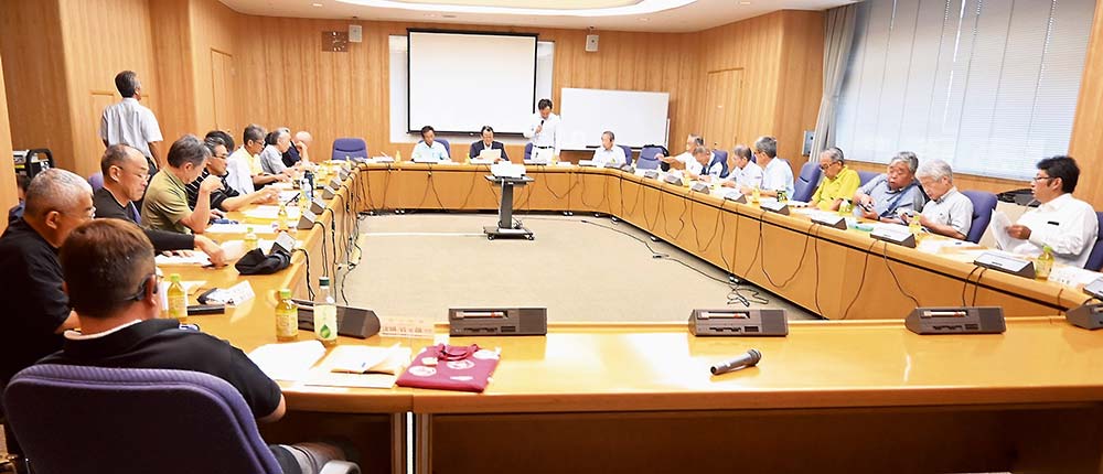 青年部の創設を検討している静岡県電機商業組合の会合