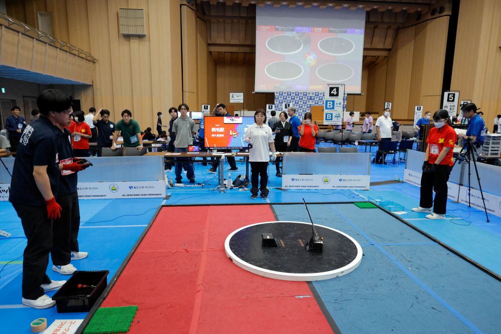 高校生の部3kgクラス決勝 ラジコン型