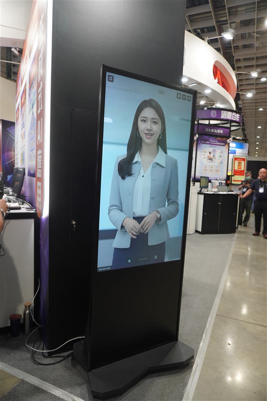 SYSCOM Cubiを搭載したアバター 