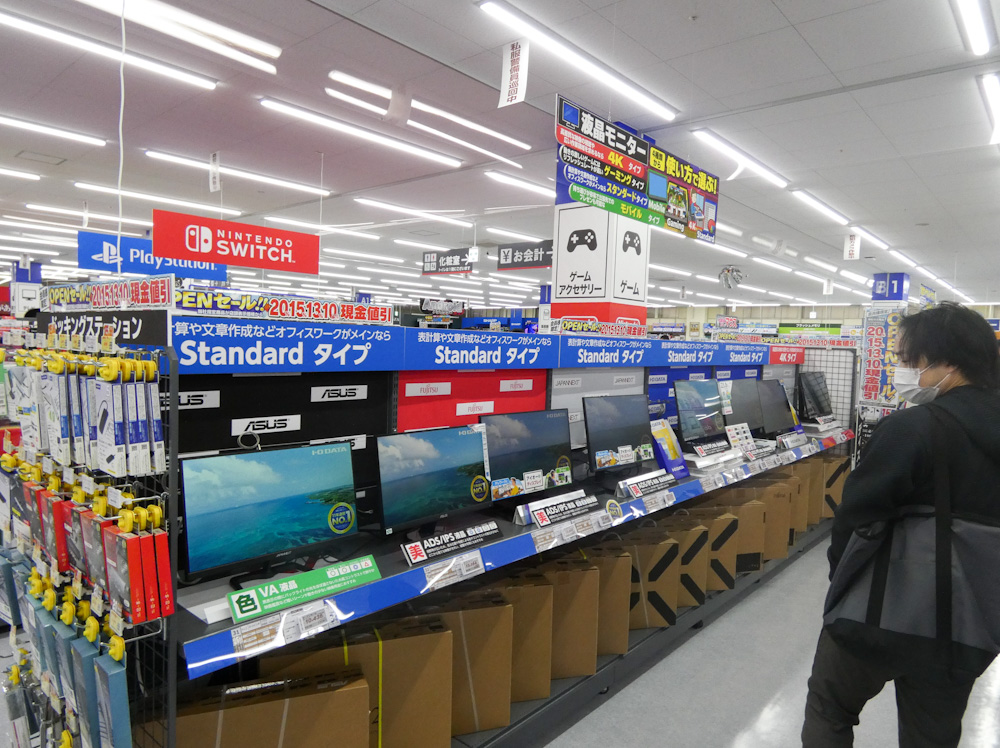 PCの販売が各社の業績をけん引した