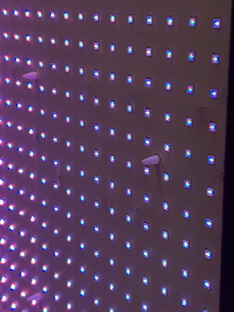 色鮮やかな映像を実現するLEDバックライト