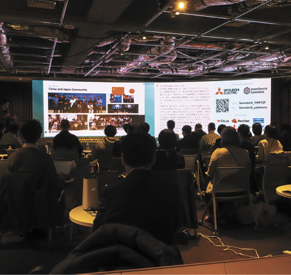 横浜会場には、アジア各国から100人超が参加した

